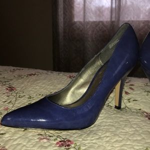 Royal blue Rampage pumps